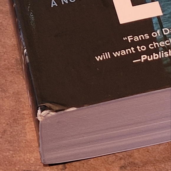 J.T. ELLISON PAPERBACKS, Lot of 2 Great Reads - Picture 9 of 12